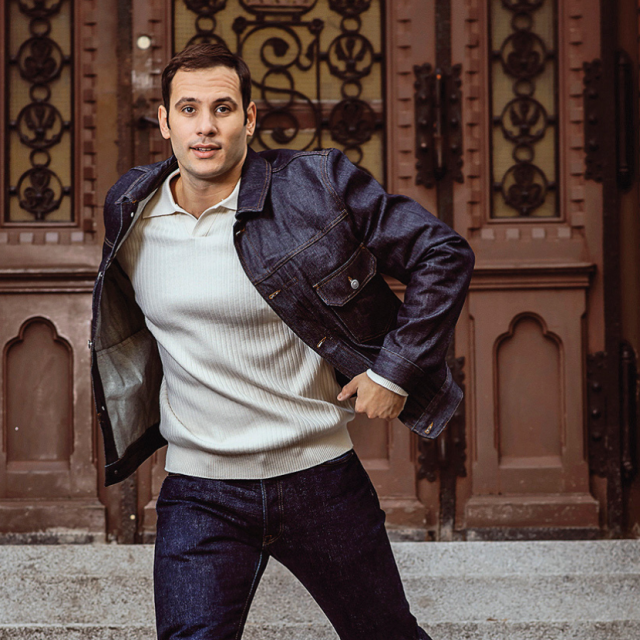 ”Puno smo s bendom putovali po cijeloj Europi, po Engleskoj i stvarno nam je to bio jedan prekrasan period u kojem sam puno toga naučio o javnom nastupanju”, govori svestrani umjetnik