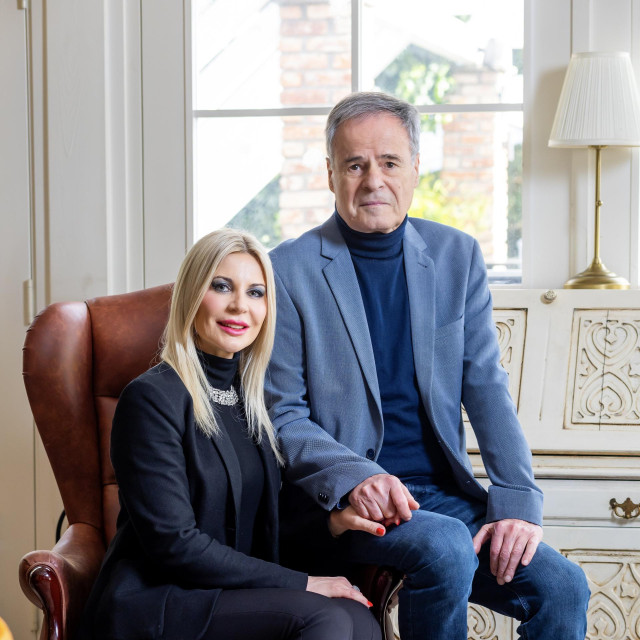 „Osim juha, pripremam i ribu, no nismo nedjeljom uvijek doma. Volimo i odlazak u dobre restorane, naročito s dragim prijateljima”, otkriva zvijezda ‘Kumova‘