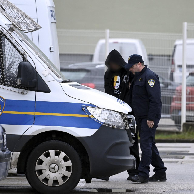 Privođenje drugog osumnjičenog za sudjelovanje u izazivanju požara u zgradi Vjesnika
 