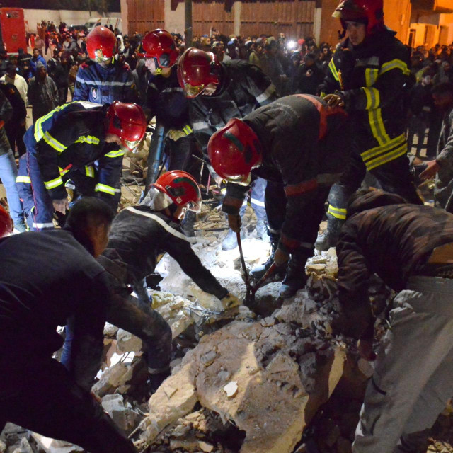 Najmanje 19 osoba je poginulo u urušavanju zgrade u Fesu