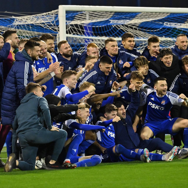 Zagreb, 220224.
Stadion Maksimir.
Uzvratna utakmica play-offa za plasman u osminu finala nogometne UEFA Konferencijske lige, GNK Dinamo - Real Betis Balompie.
Na fotografiji: Dinamo u osmini finala Konferencijske lige, slavlje.