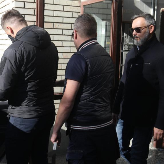 Pretres stana bivšeg dekana Geodetskoga fakulteta Almina Đape