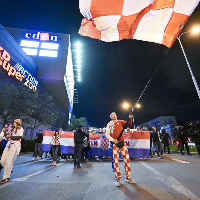 Hrvatski navijači (arhiva)