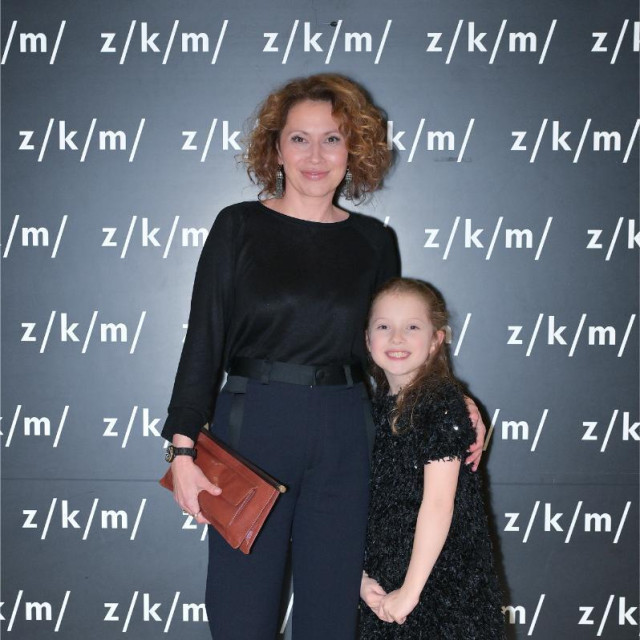 Tena Štivičić s kćeri Anyom koju je dobila u braku sa škotskim glumcem Douglasom Henshallom