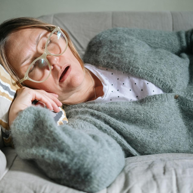 Bol u mišićima i opća slabost jedan su od simptoma gripe