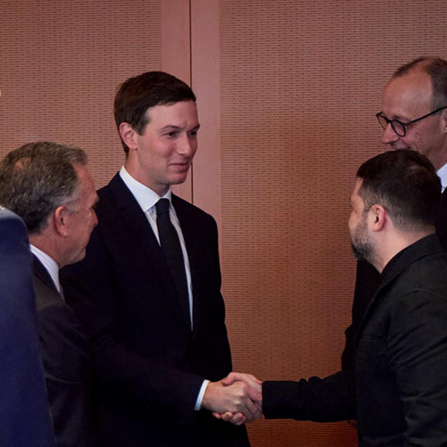 Volodimir Zelenski s Jaredom Kushnerom, Steveom Witkoffom i Friedrichom Merzom u Berlinu