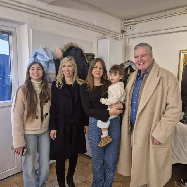 Veleposlanica SAD-a Nicole McGraw u udruzi Betlehem