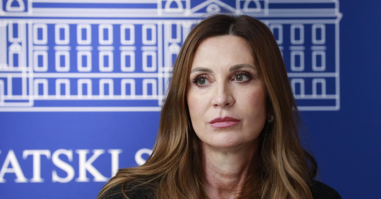 Povjerenstvo za odlučivanje o sukobu interesa provjerava božićnice za umirovljenike i socijalno ugrožene