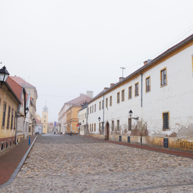 Zgrada Novog samostana svetog Križa