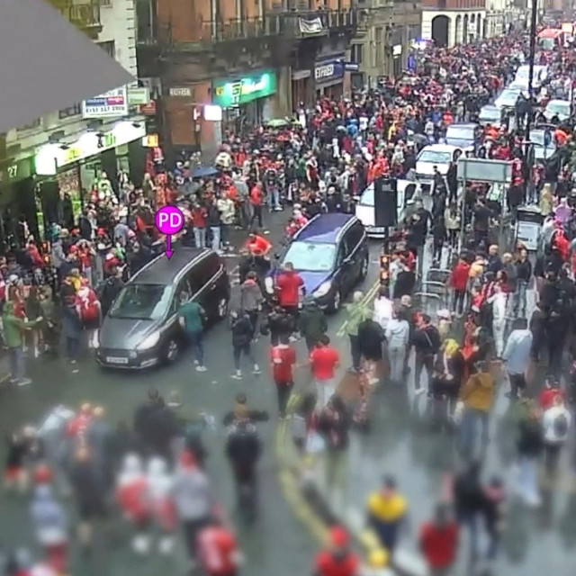 Trenutak gaženja navijača