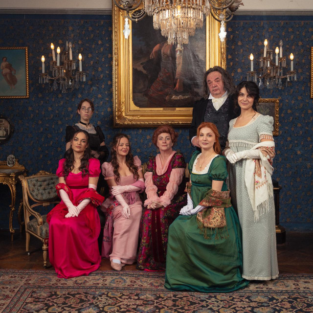 Elizabeth Bennet utjelovila je Vanda Winter, dok je Lydiu oživjela Ružica Maurus