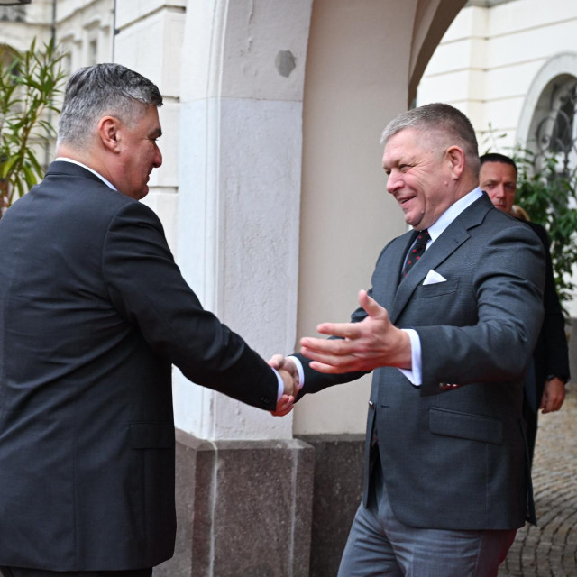 Slovački premijer Fico srdačno je dočekao našeg predsjednika