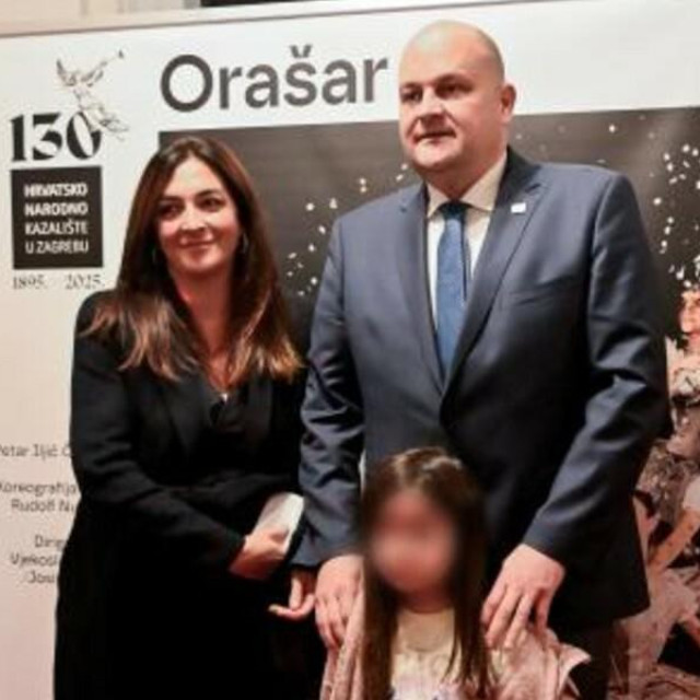 Ministar Ante Šušnjar sa suprugom Dubravkom i starijom kćeri
