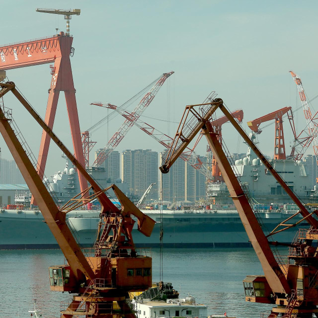 Brodogradilište Dalian, arhivska fotografija s nosačima aviona Liaoning i Shandong