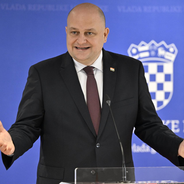 Ministar Ante Šušnjar