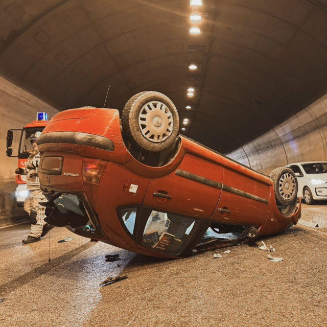 U tunelu Klis-Kosa dogodila se prometna nesreća