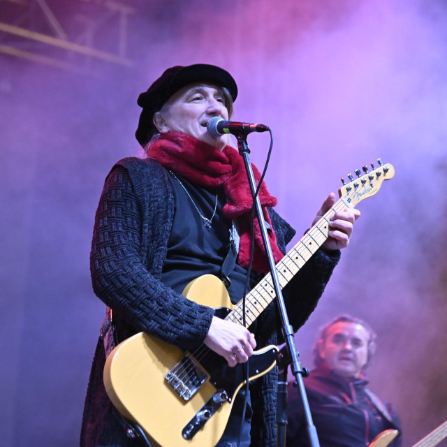 Nastupio je i Plavi orkestar