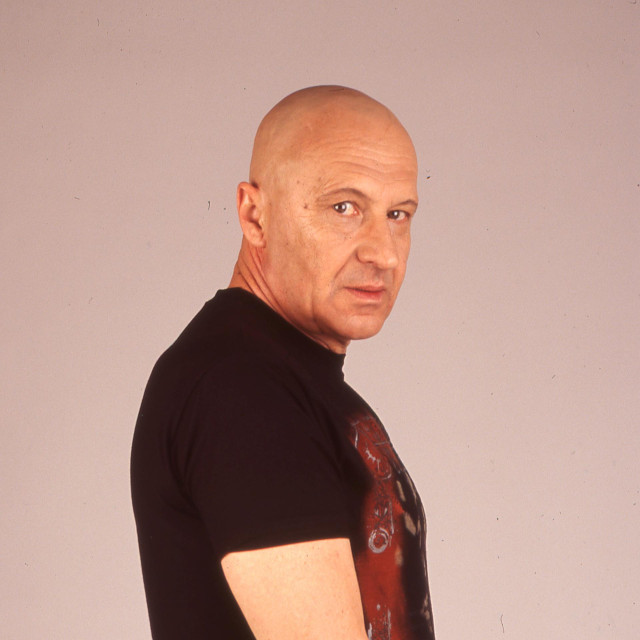 Autor više od dvije i pol tisuće pjesama, pozirao je Glorijinom fotografu Ivanu Posavcu 
 