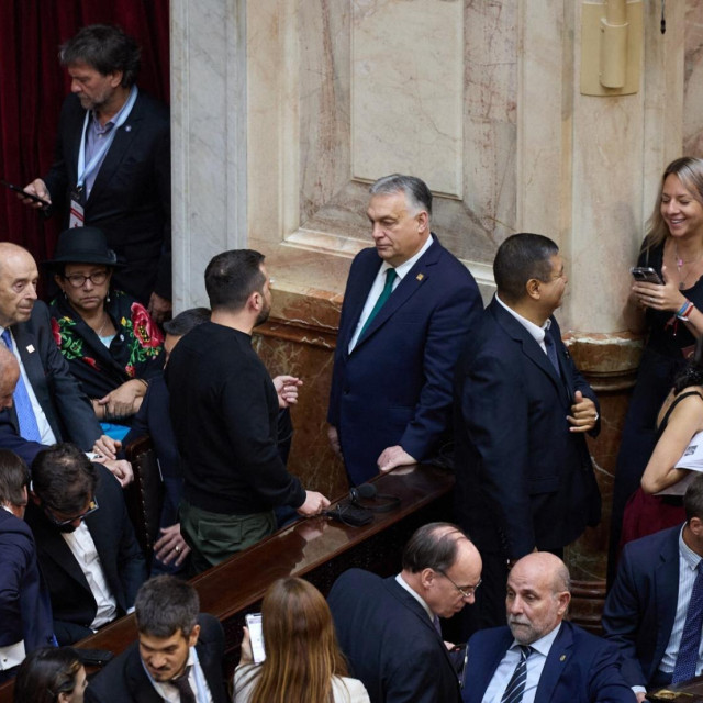 Volodimir Zelenski i Viktor Orban u razgovoru, arhivska fotografija