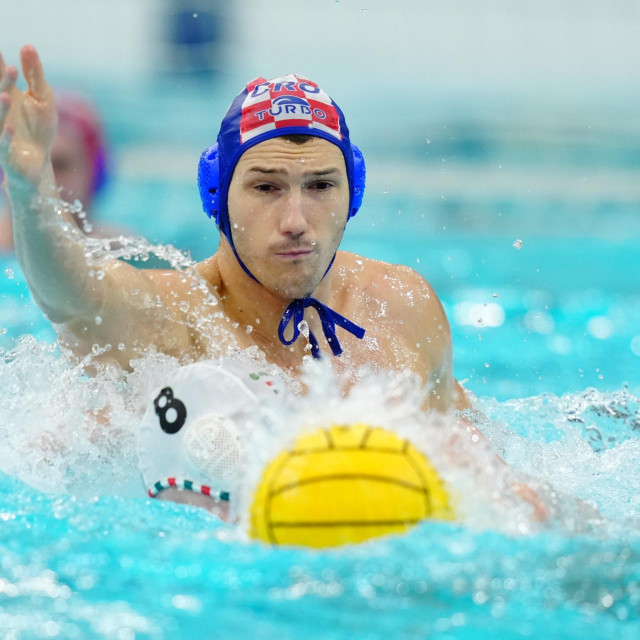 Luka Bukić - hrvatski vaterpolist godine, najbolji igrač i strijelac protiv Mađarske (5 golova)