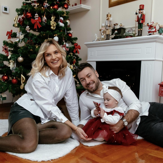 U veseloj obitelji zagrebačkog saksofonista, pjevača, profesora i tekstopisca Božić se slavi već mjesec dana