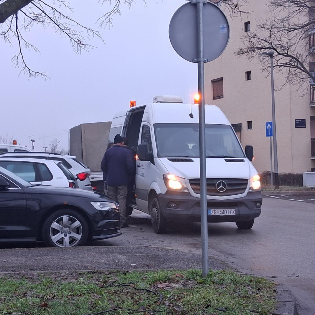 Služba HEP-a otklanja kvar na trafostanici u Ulici Marice Barić