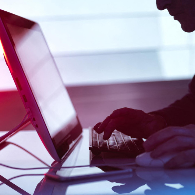 Korisnik računala (ilustracija)