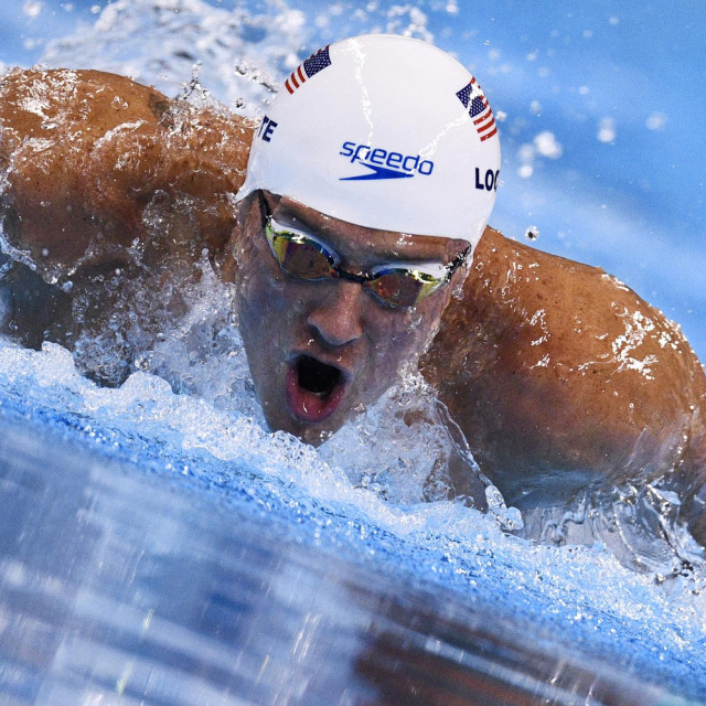 Ryan Lochte odlučio je prodati dio svojih medalja kako bi nadahnuo nove generacije