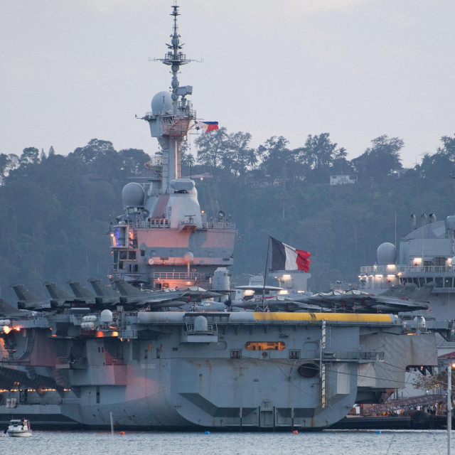 Nosač zrakoplova ”Charles de Gaulle”