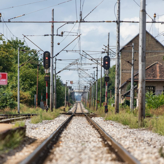 Željeznička stanica Hrvatski Leskovac