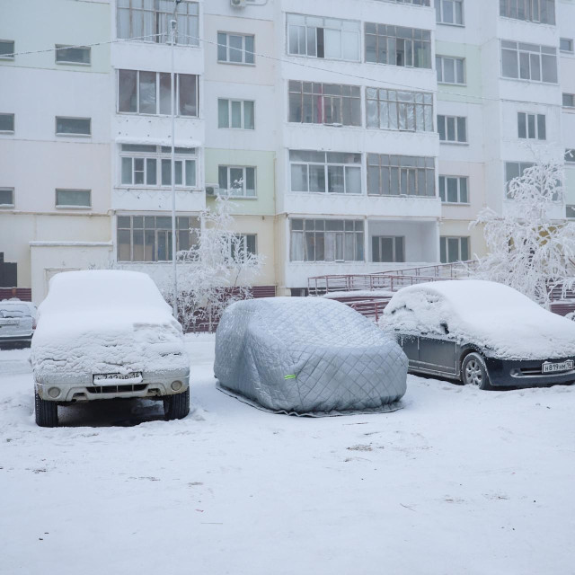 Auti zimi, ilustracija