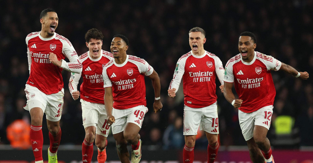 Sosa pogodio s bijele točke, ali Palace ispao nakon lutrije jedanaesteraca. Arsenal u polufinalu Liga kupa