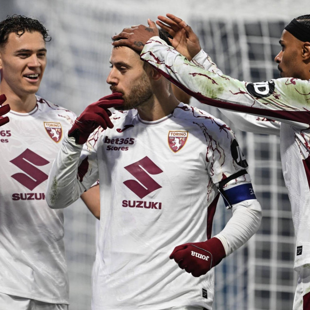 Nikola Vlašić slavi pogodak