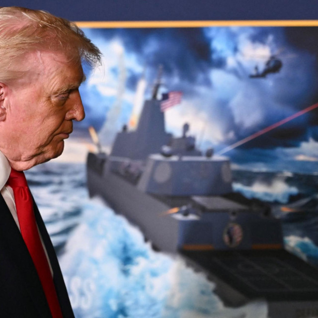 Donald Trump na predstavljanju koncepta ‘klasa Trump‘