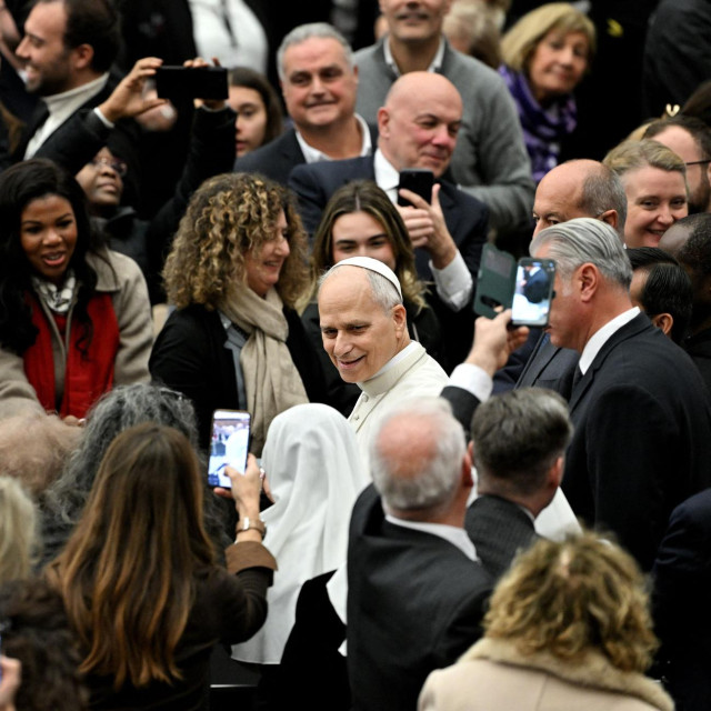 Papina poruka dopire do široke publike i zahvaljujući tome što poznaje jezike