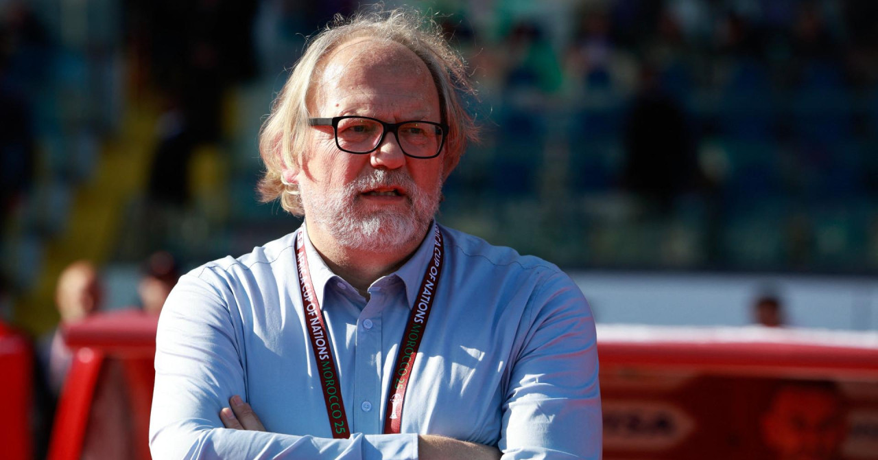 Izbornik afričke reprezentacije kritizirao odluku da se Kup nacija igra svake četiri godine i napao FIFA-u i Uefu