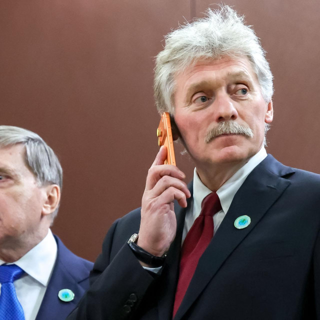  Dmitry Peskov, Yuri Ushakov 