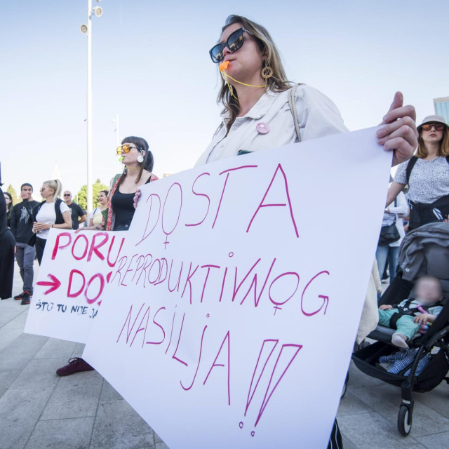 Prosvjed u znak solidarnosti s Mirelom Čavajda, održan u Šibeniku 2022.