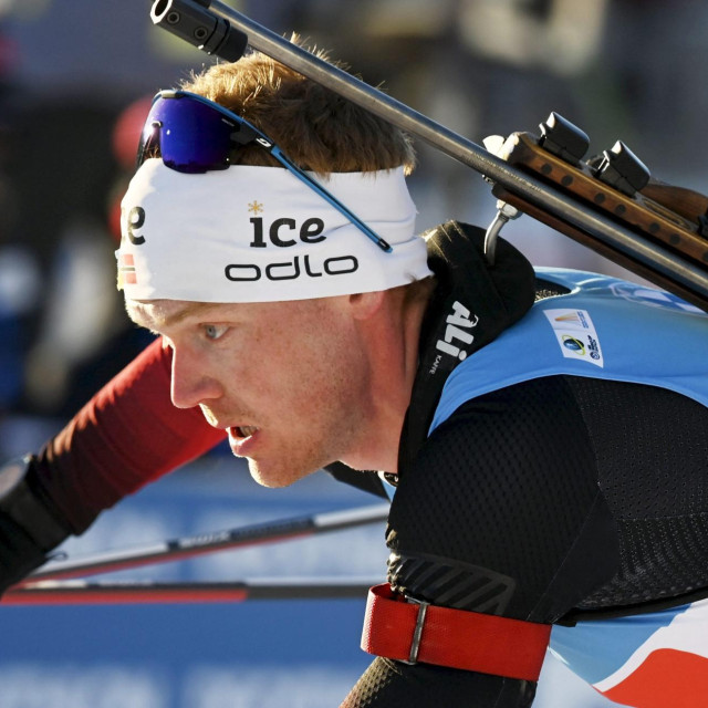 Sivertu Guttormu Bakkenu karijeru je usporila upala srčanog mišića, zbog čega je neko vrijeme bio prisiljen na stanku