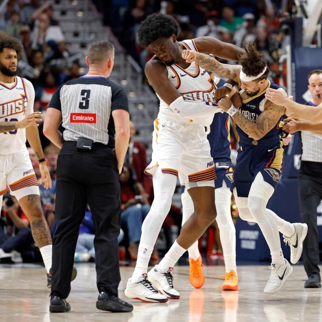 Jose Alvarado i Mark Williams