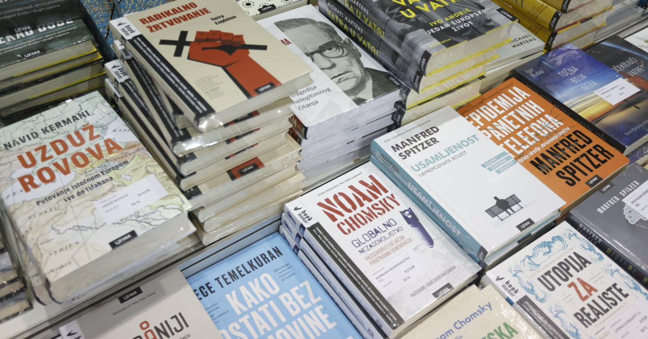 Ministrstvo za kulturo in medije namenilo tri milijone evrov za nakladnike, pisatelje in prevajalce