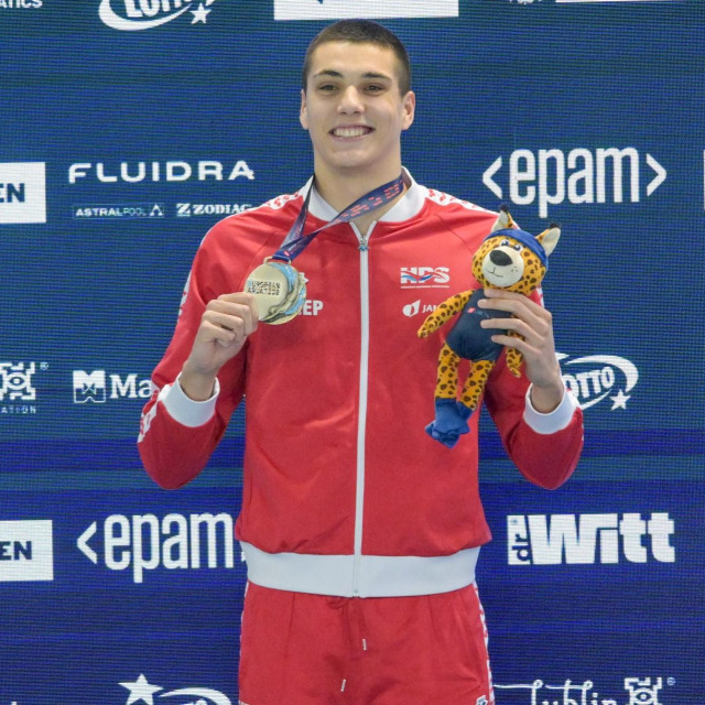 Jere je treća godina studija na uglednom Louisiana State Universityju i uspješno balansira fakultetske i sportske obveze