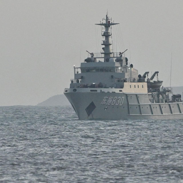 Kineski brod viđen u vodama blizu otoka Pingtan, najbliže točke Tajvanu, u istočnoj kineskoj provinciji Fujian, 29. prosinca 2025.