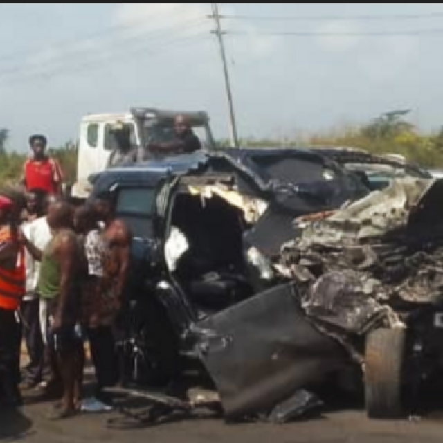 Ostatci luksuznog Lexusa u vlasništvu Anthonyja Joshue