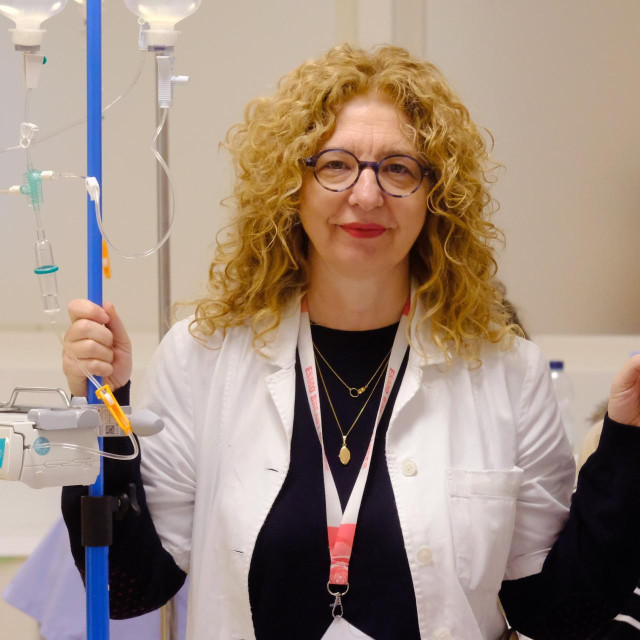 Prim. dr. sc. Anuška Budisavljević s pacijenticama