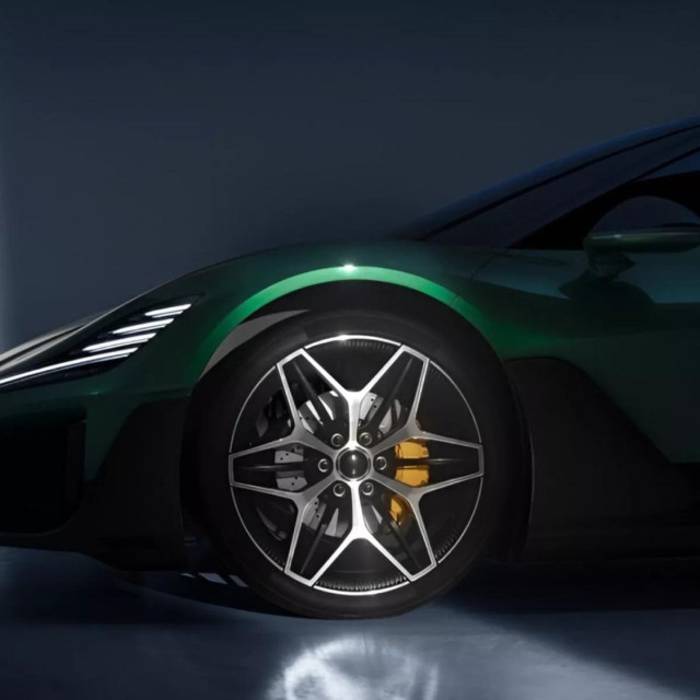 Teaser Dreame superautomobila