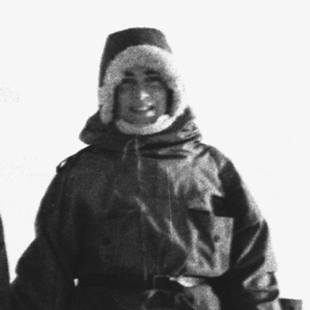 Christiane Ritter: ”Ostavi sve i pođi za mnom na Arktik”, takou pismima koja šalje sa sjevera Christiane Ritter piše suprug. Većina bi ostavila muža