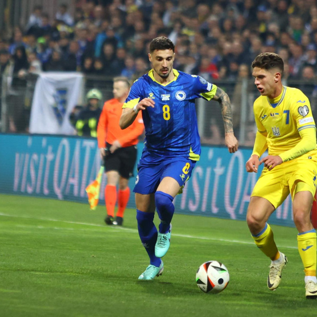 Rade Krunić (lijevo) u dresu BiH