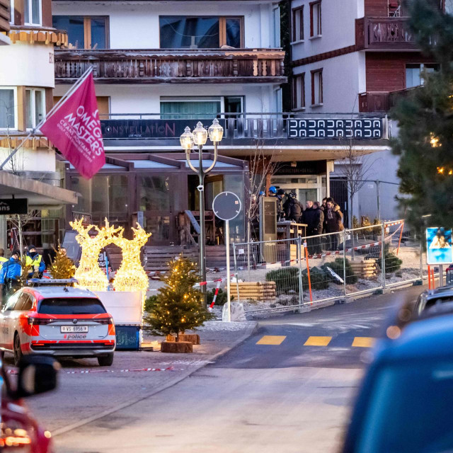 Poginulo je najmanje 10 osoba