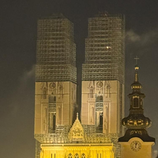 Lampion zapeo na zagrebačkoj katedrali